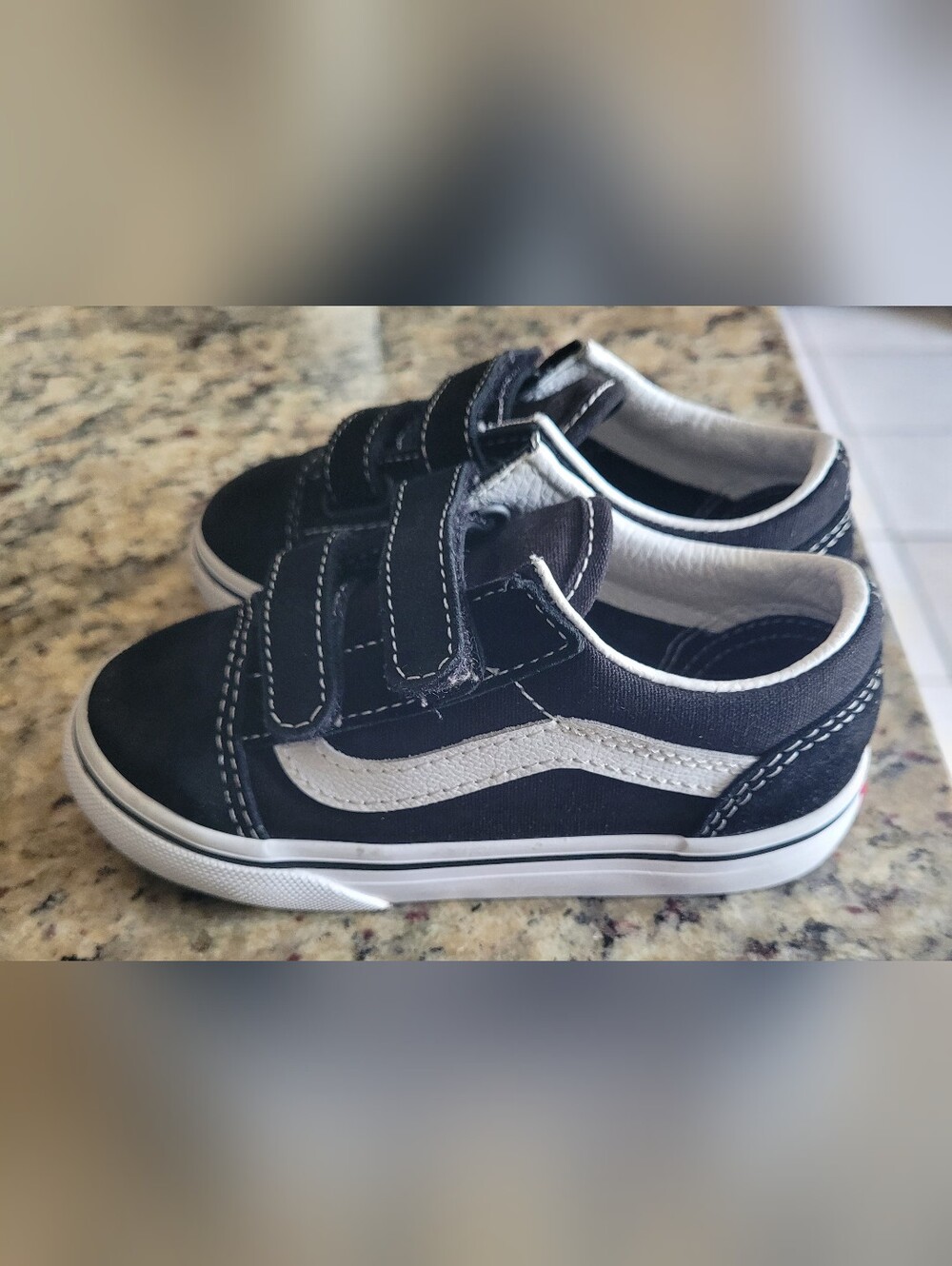Vans Kids Black and White Velcro Low-Top Sneakers